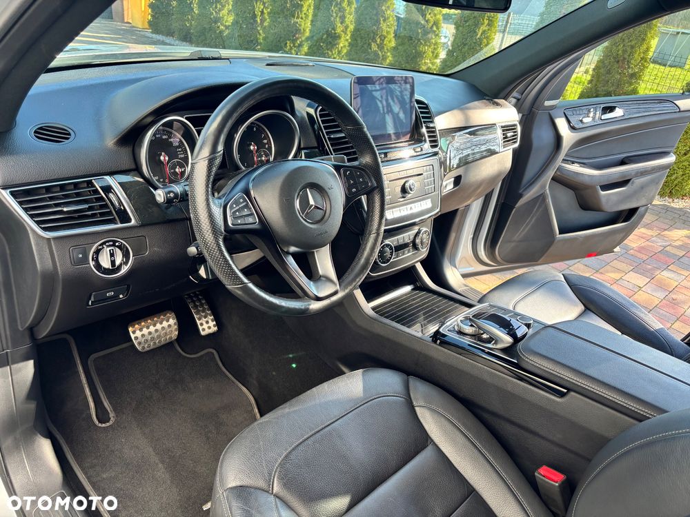 Mercedes-Benz GLE 400 4Matic 9G-TRONIC AMG Line - 19