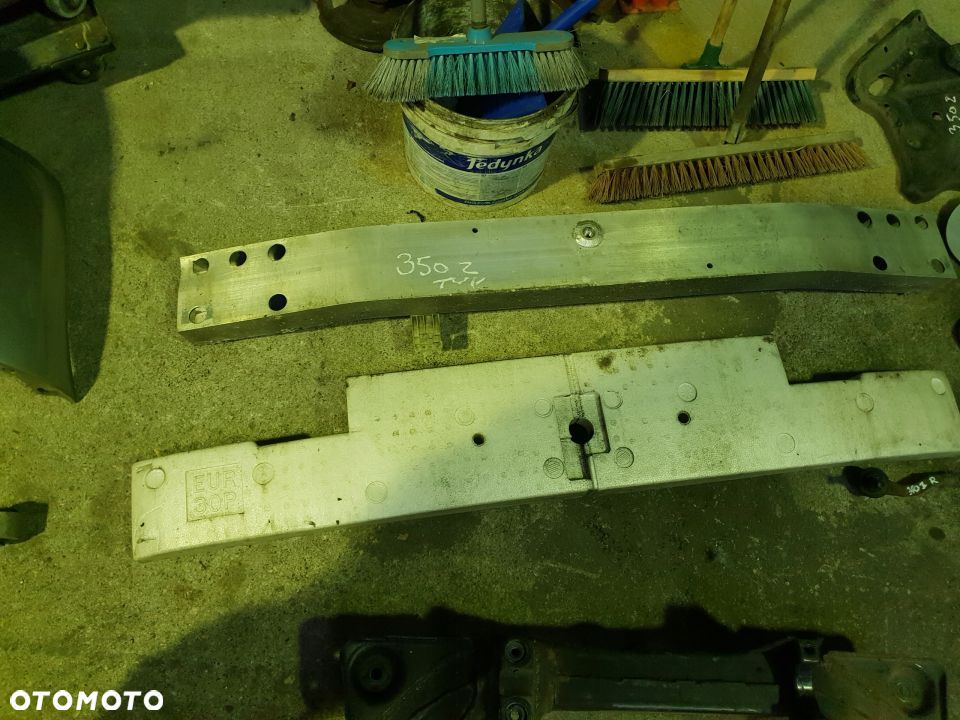 NISSAN 350Z BELKA ABSORBER ZDERZAKA TYL - 1