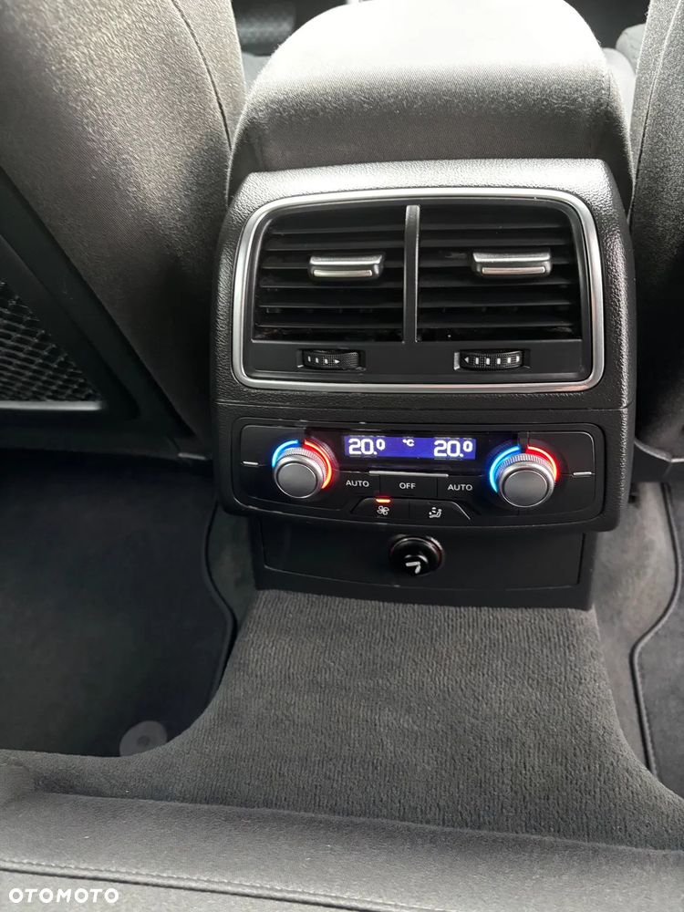 Audi A6 Avant 2.0 TDI Ultra DPF S tronic - 6
