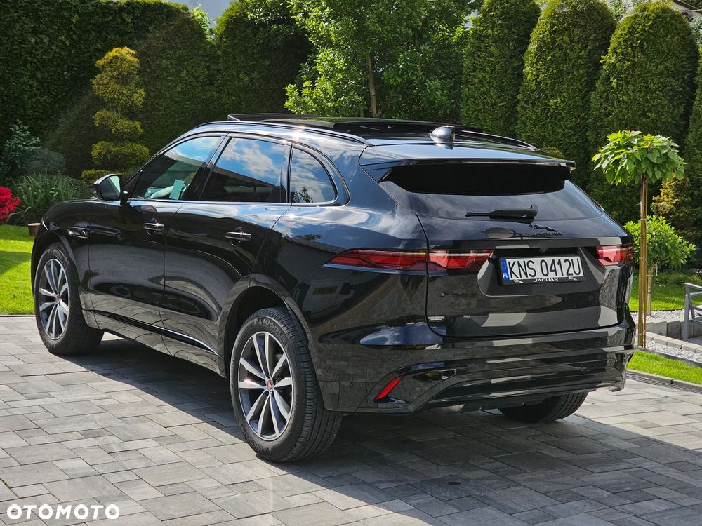 Jaguar F-Pace - 4