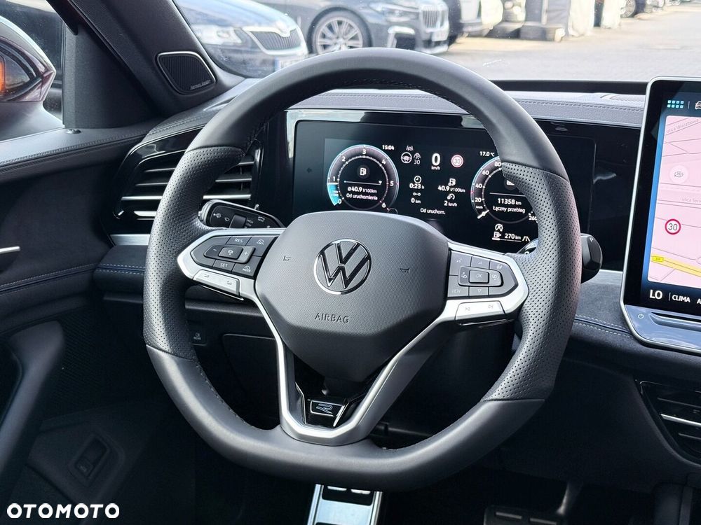 Volkswagen Passat Variant 2.0 TDI SCR R-Line DSG - 18