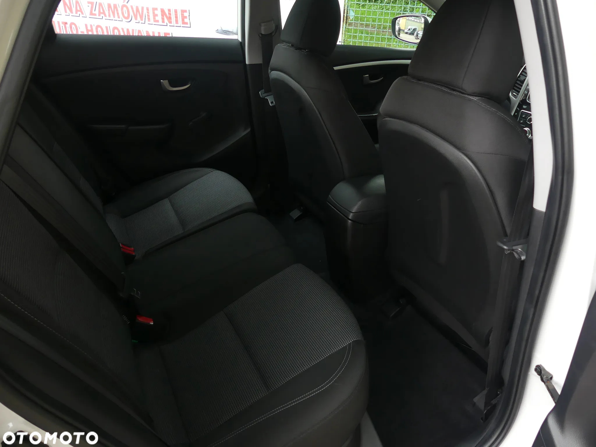 Hyundai i30 1.6 CRDI Fifa World Cup Edition - 10