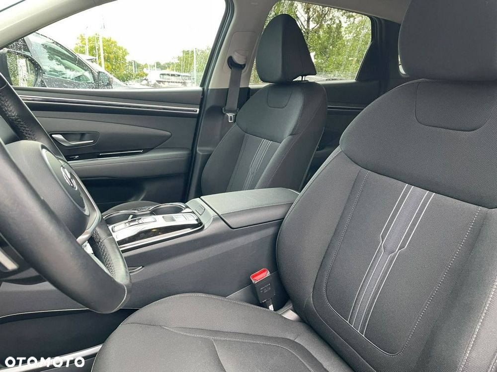 Hyundai Tucson 1.6 T-GDi HEV Executive 2WD - 16