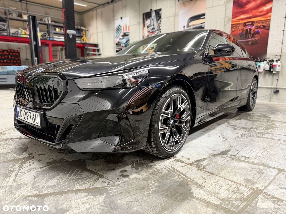 BMW Seria 5 520d xDrive mHEV M Sport - 8