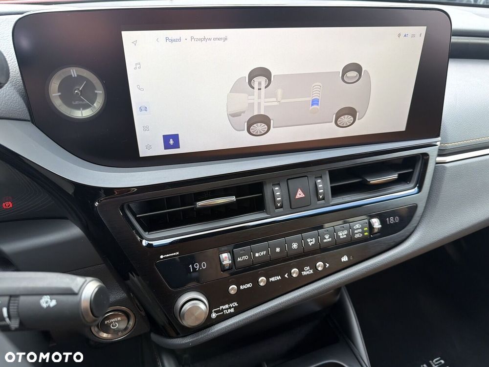 Lexus ES 300h Prestige - 20