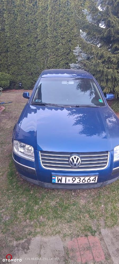 Volkswagen Passat - 2