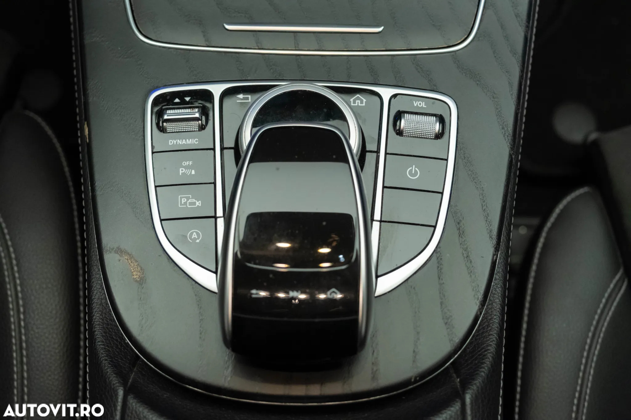 Mercedes-Benz E 200 9G-TRONIC AMG Line - 23