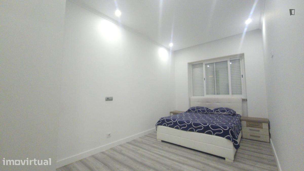Apartamento com 2 quartos - localizado em Entrecampos Lisbon - Grande imagem: 2/13