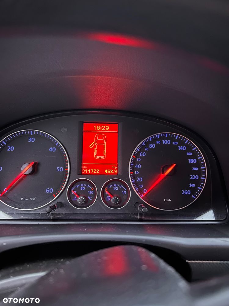 Volkswagen Touran 1.9 TDI - 9