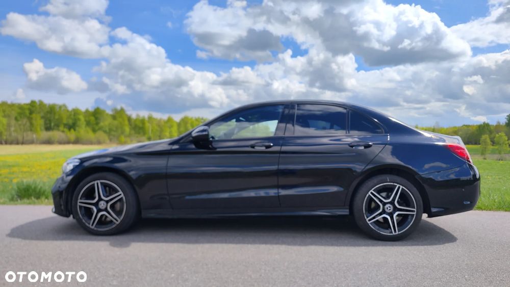 Mercedes-Benz Klasa C 300 d 4MATIC 9G-TRONIC - 4