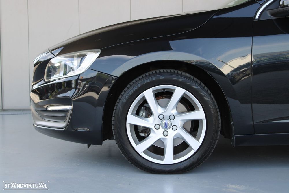 Volvo V60 1.6 D2 Momentum Eco - 18