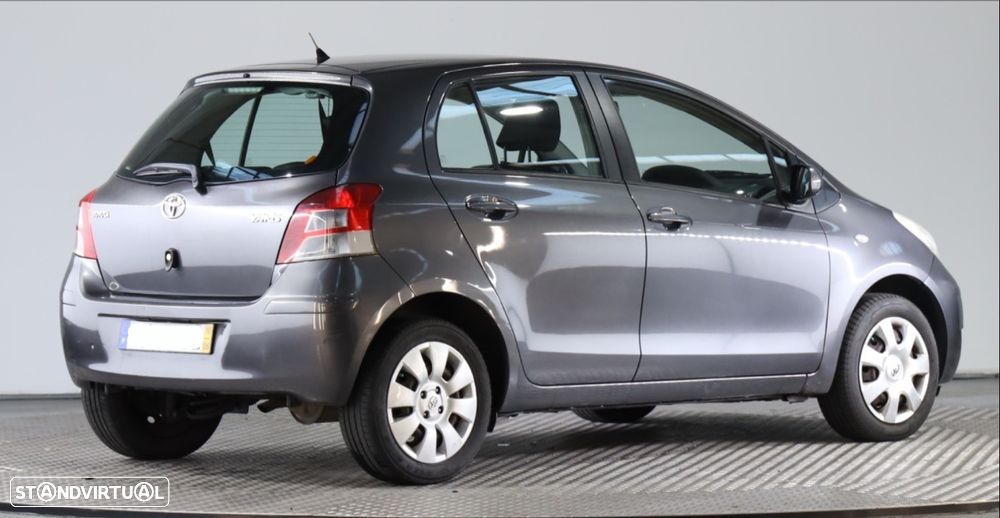 Toyota Yaris 1.0 VVT-i - 4