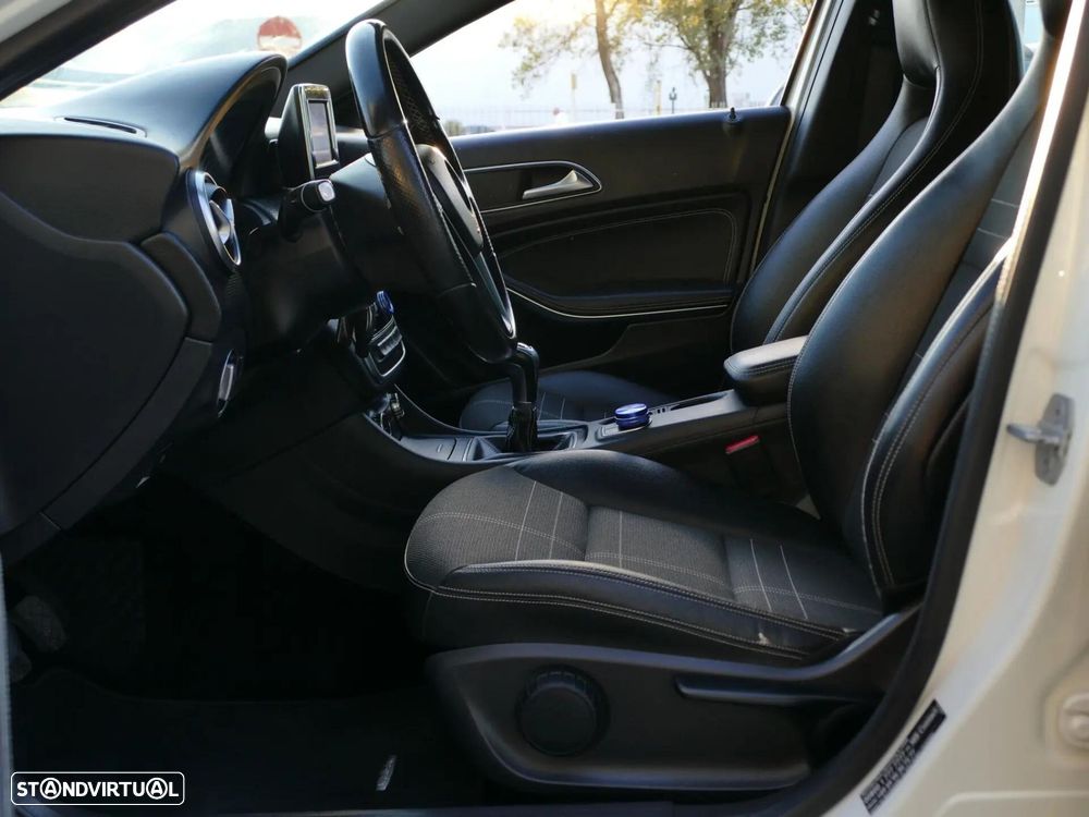 Mercedes-Benz A 180 CDI BlueEFFICIENCY Edition - 27