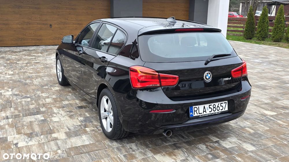 BMW Seria 1 118d Sport Line - 12