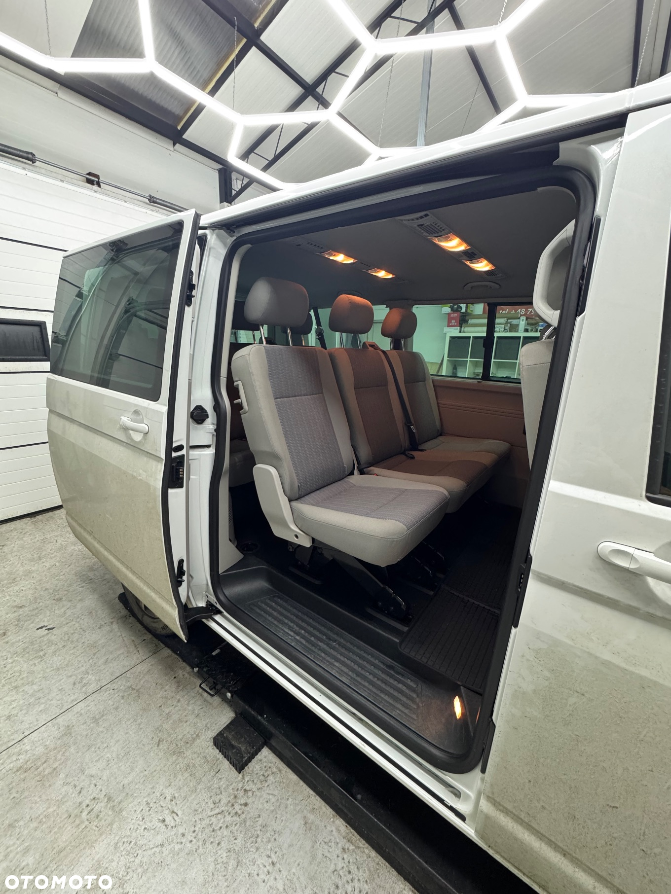Volkswagen Caravelle 2.0 BiTDI L1 Comfortline DSG - 7