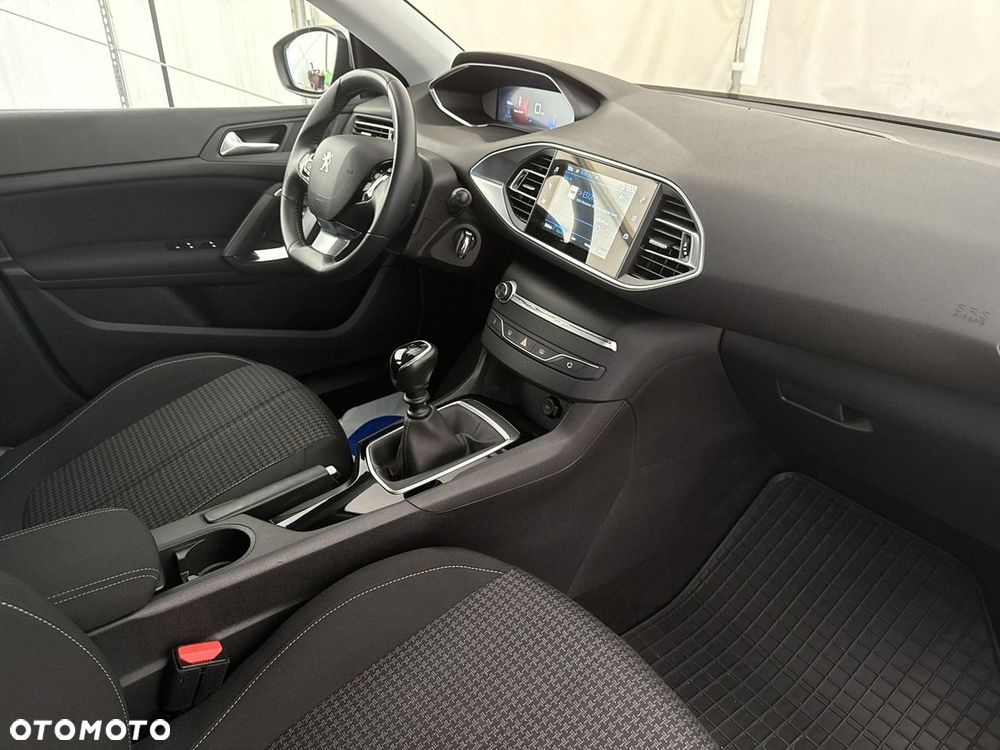 Peugeot 308 - 22