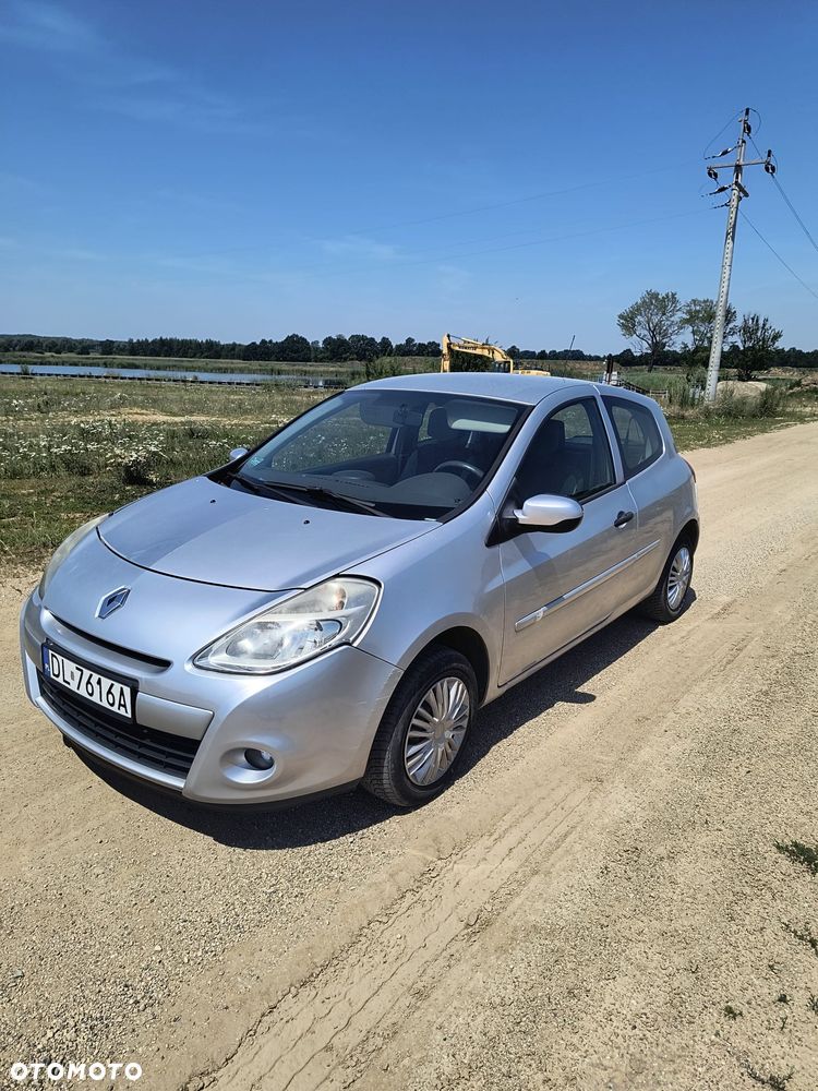Renault Clio - 7