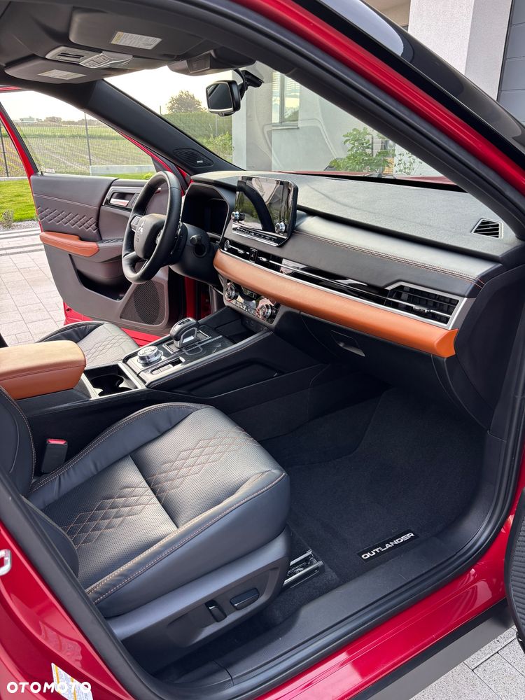 Mitsubishi Outlander - 35