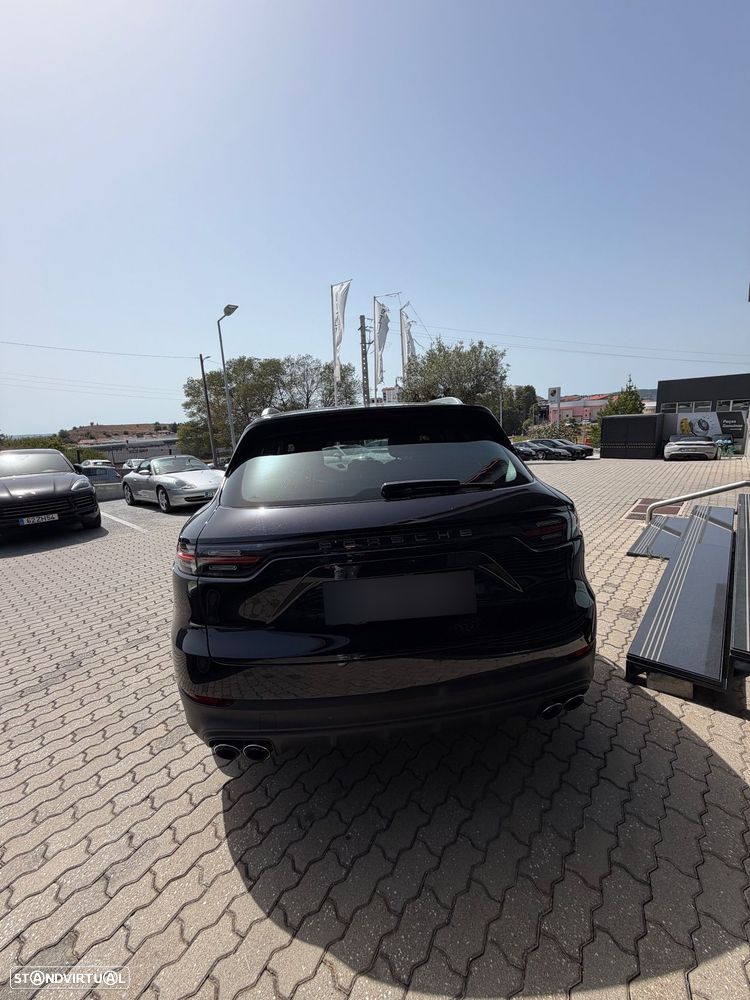 Porsche Cayenne - 5