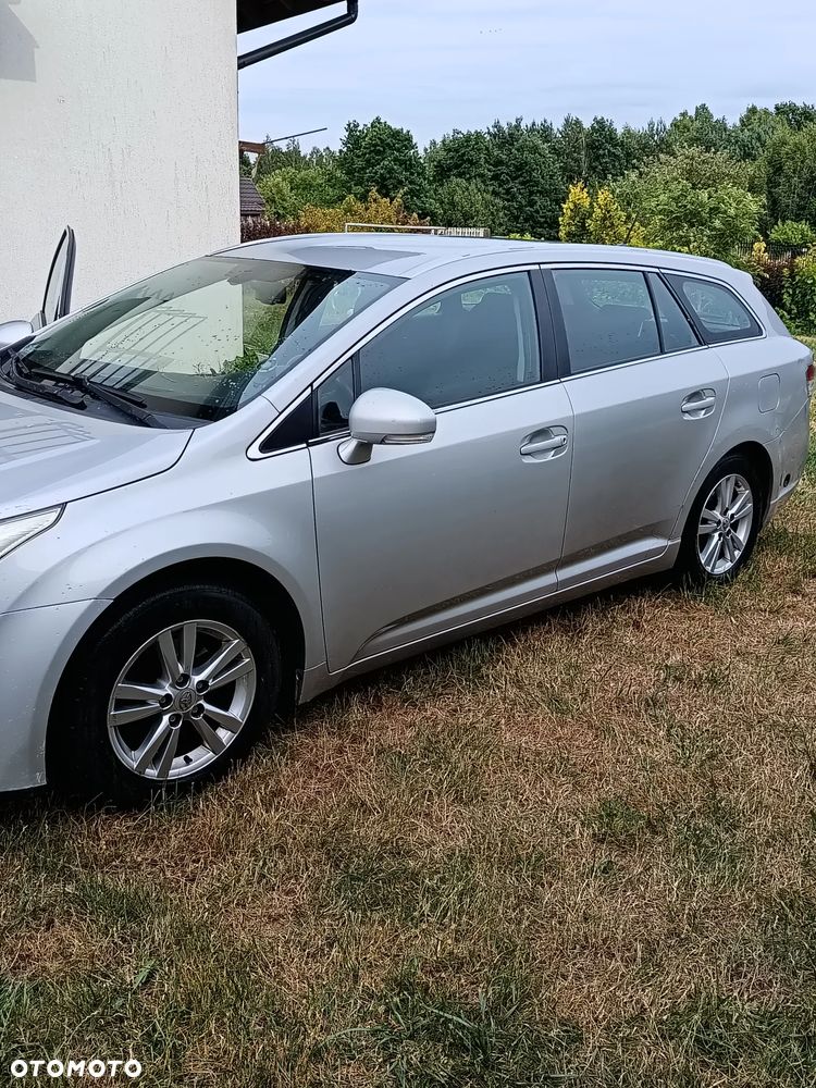 Toyota Avensis 1.8 Multidrive S Sol - 5