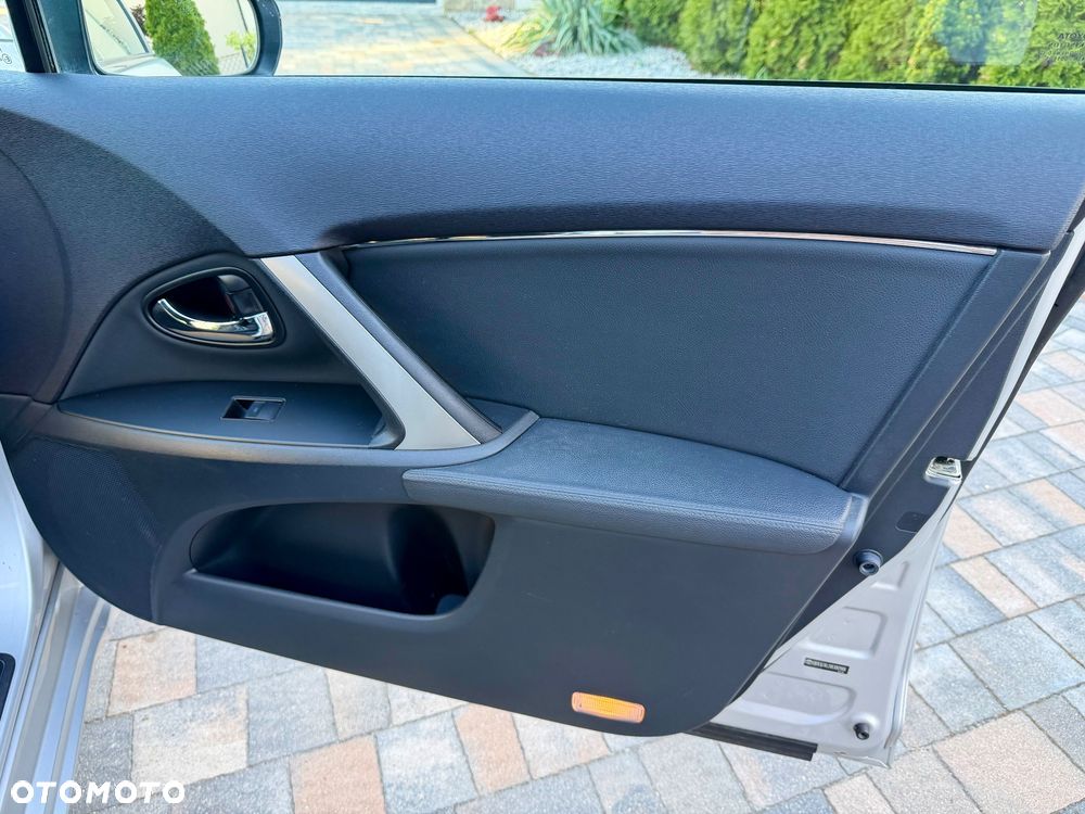 Toyota Avensis 1.8 Executive - 25