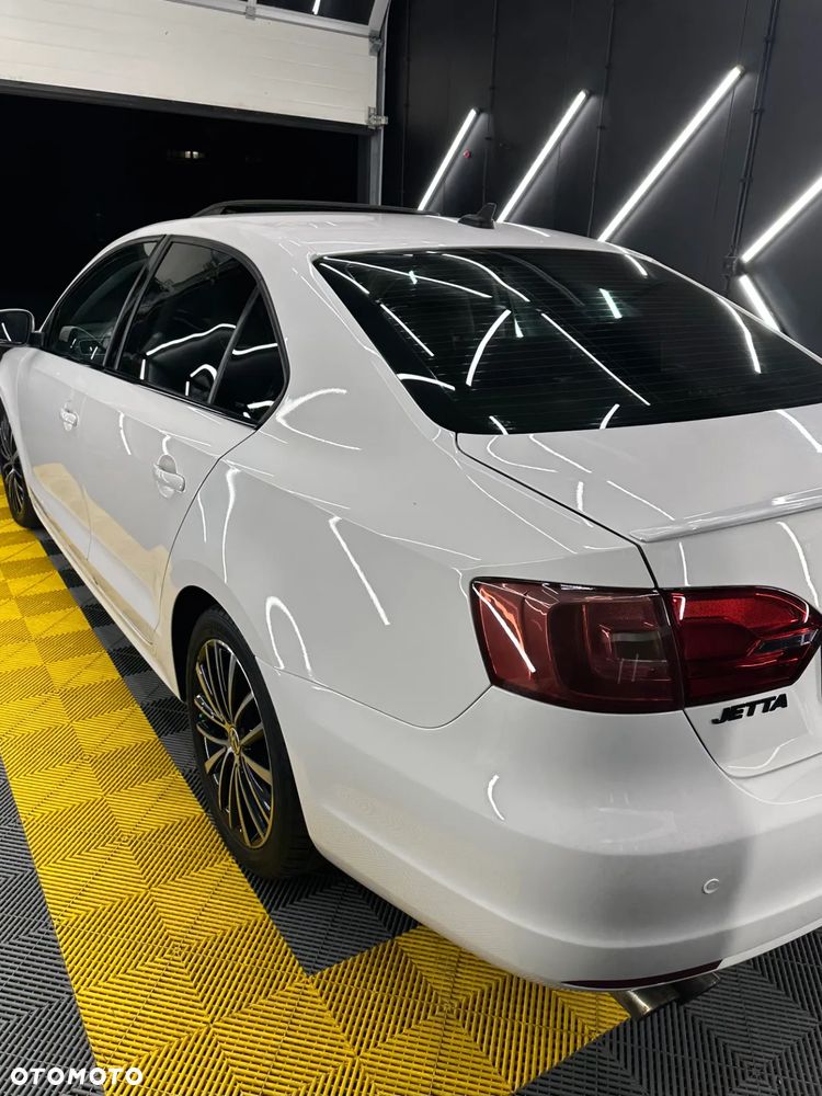 Volkswagen Jetta 2.0 TDI DPF DSG Highline - 15