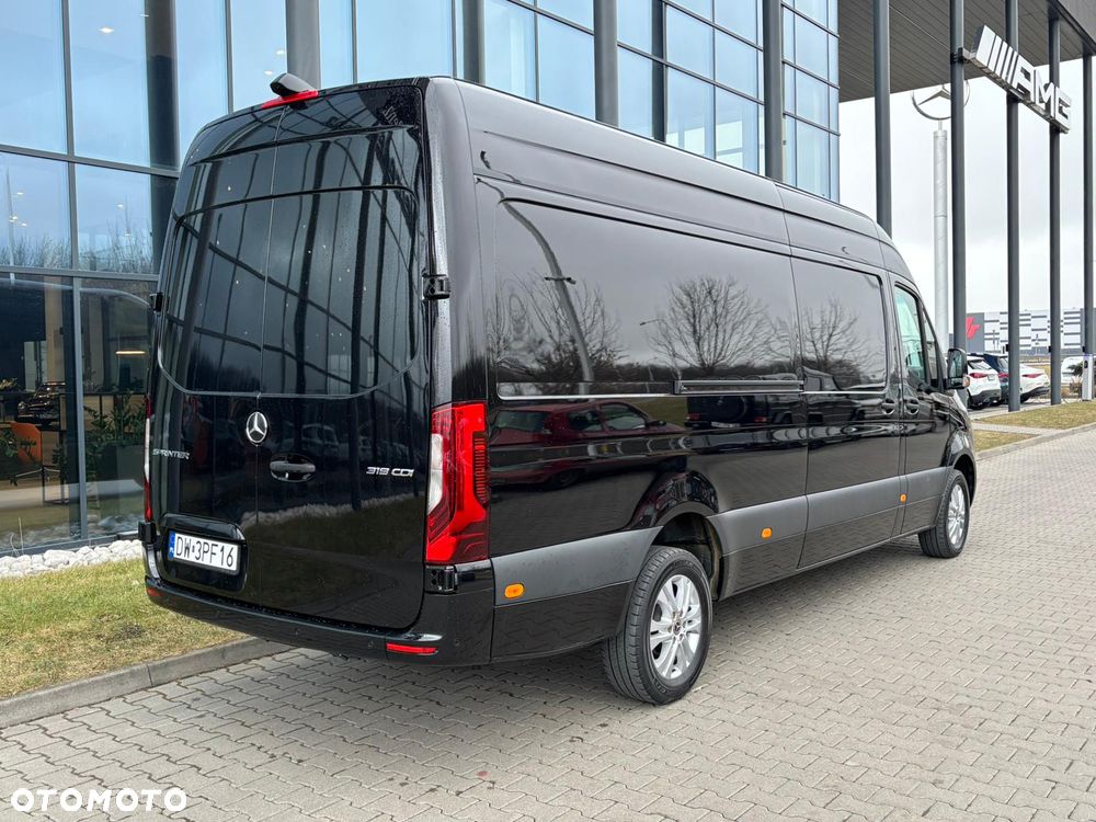 Mercedes-Benz Sprinter - 5