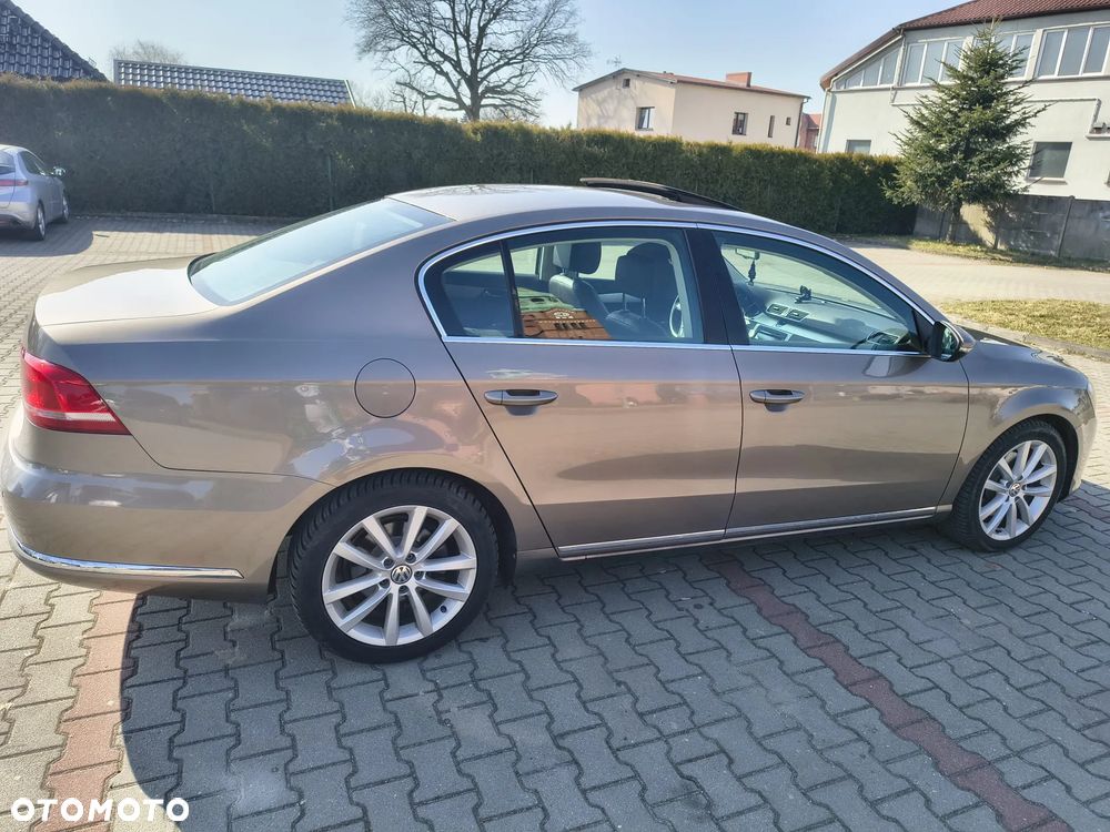 Volkswagen Passat 1.8 TSI Trendline - 9