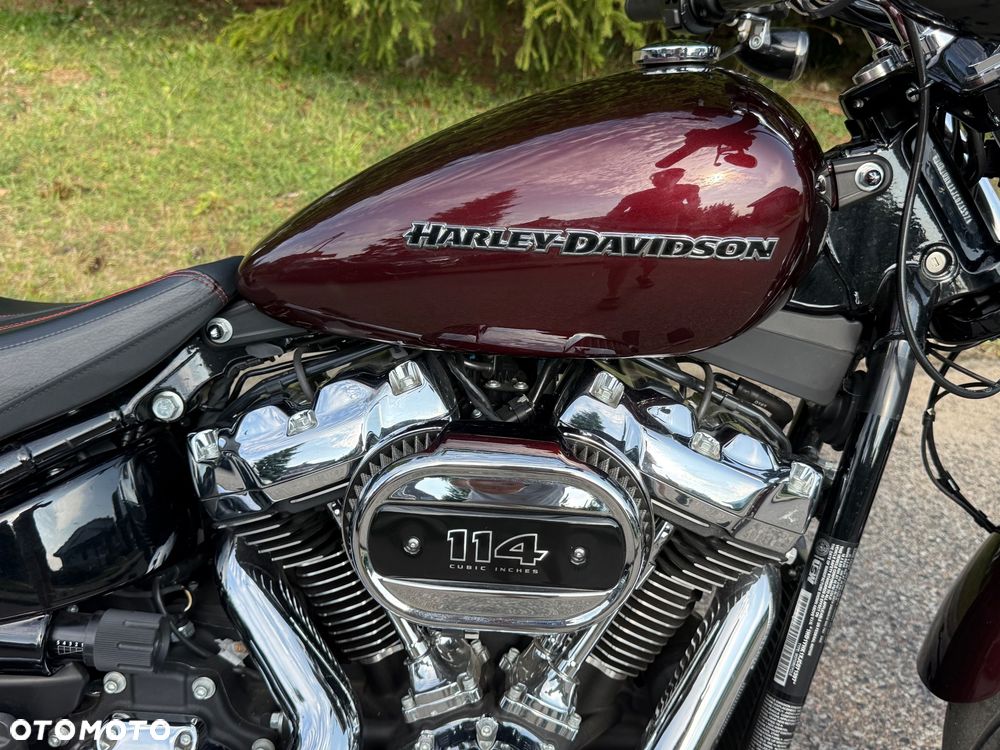 Harley-Davidson Softail Breakout - 3