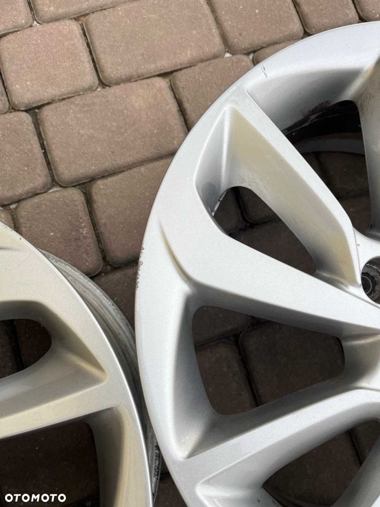 Oryginalne alufelgi Hyundai 5x114,3 17 cali CZUJNIKI Tucson IX35 SANTA - 11