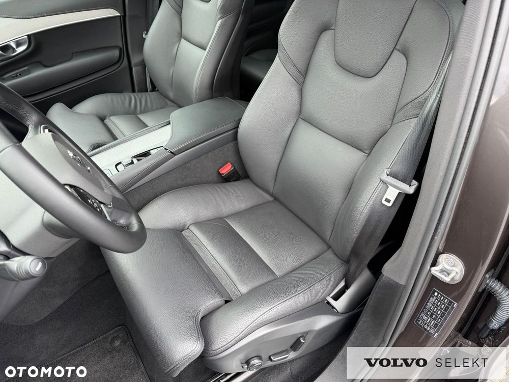 Volvo XC 90 - 13
