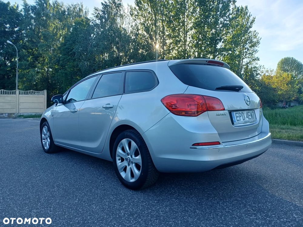 Opel Astra - 4
