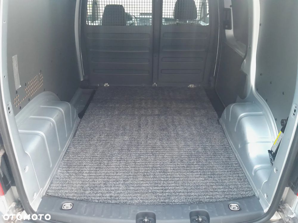 Volkswagen Caddy - 15