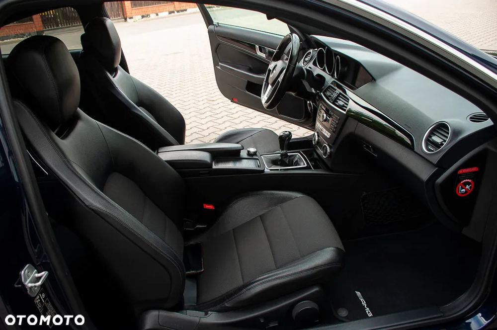 Mercedes-Benz Klasa C 180 BlueEFFICIENCY - 23