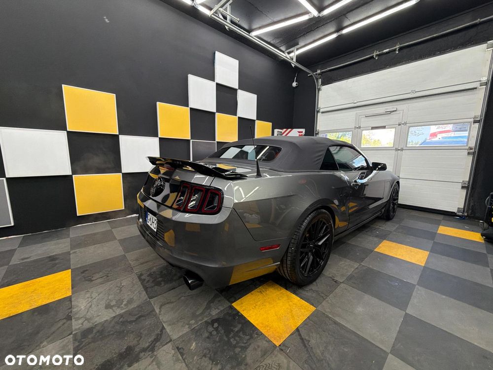 Ford Mustang 3.7 V6 Premium - 8