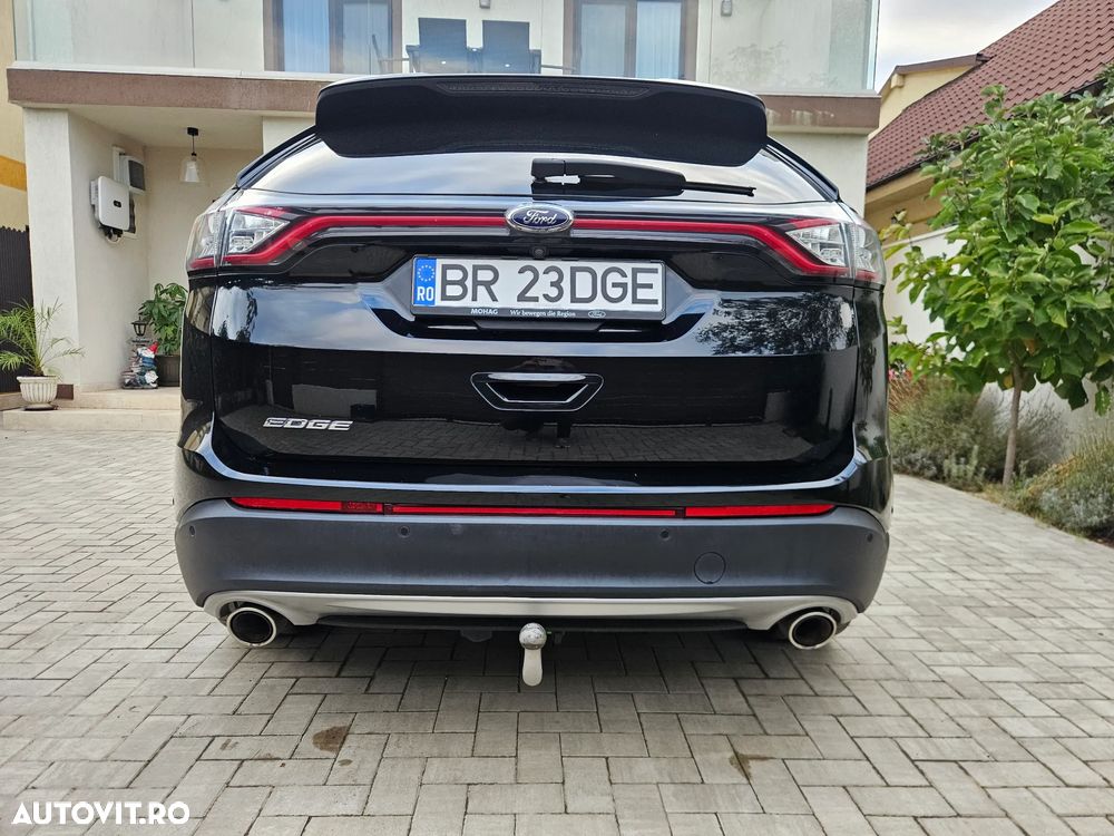 Ford Edge 2.0 TDCi Powershift Titanium - 17