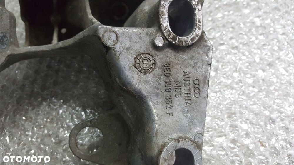 ŁAPA SILNIKA VW AUDI A4 B6 2.0 TDI 8E0199352F - 4
