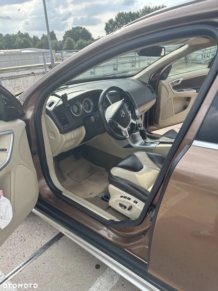 Volvo XC 60 D5 AWD Summum - 22