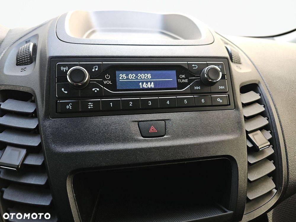 Ford Transit Connect - 21