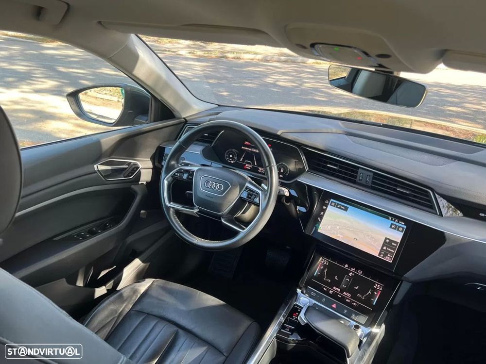 Audi e-tron - 26
