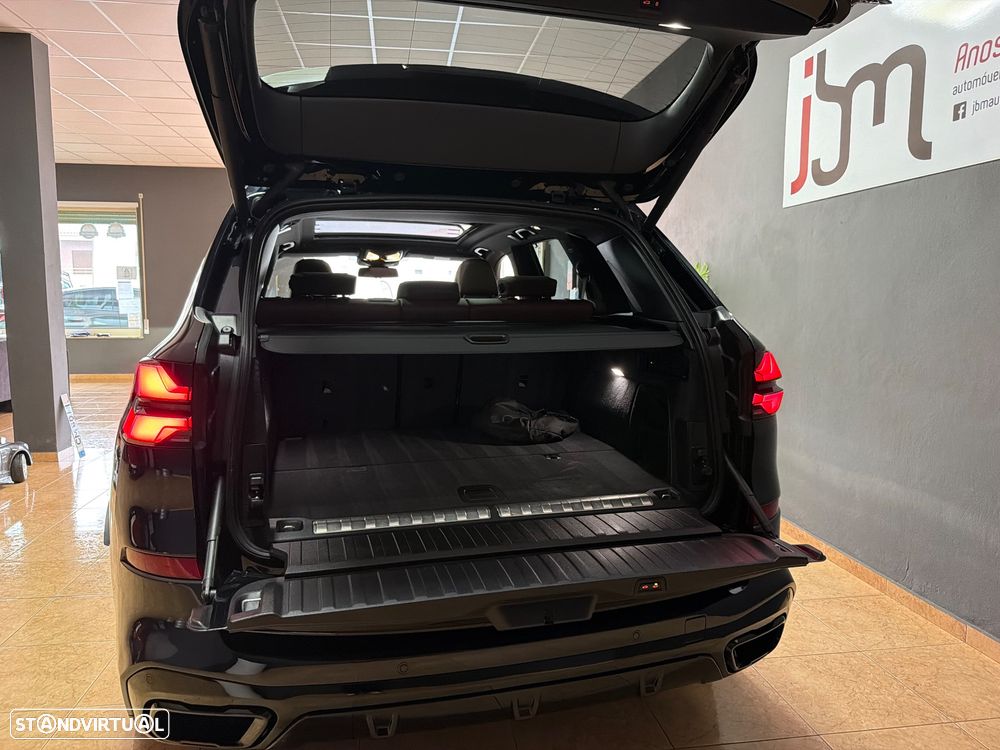 BMW X5 xDrive50e - 32
