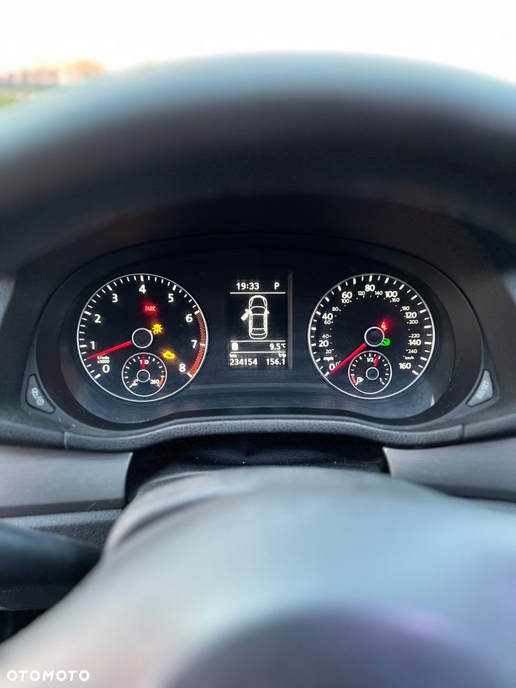 Volkswagen Passat - 10