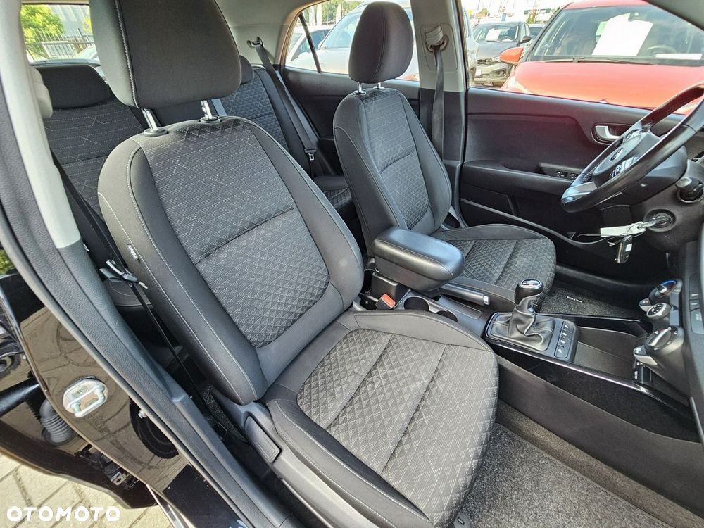 Kia Rio 1.0 T-GDI 100 Dream-Team Edition - 11