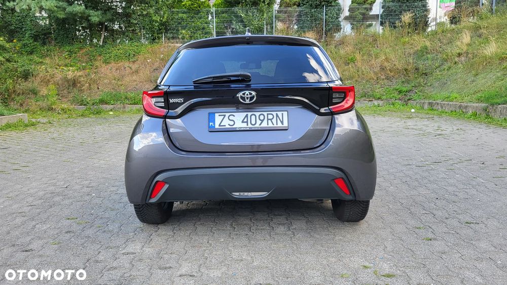 Toyota Yaris 1.5 Comfort - 11