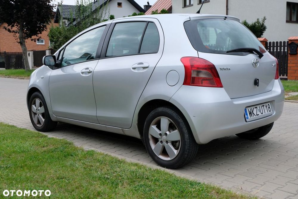 Toyota Yaris 1.0 VVT-i Luna - 6