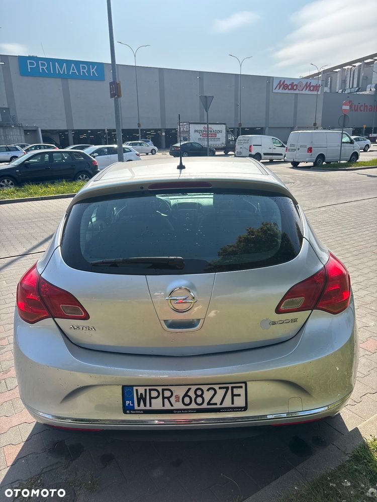 Opel Astra 1.4 T Active - 11