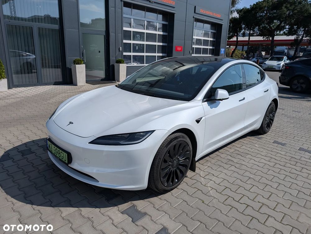 Tesla Model 3 Long Range AWD - 1