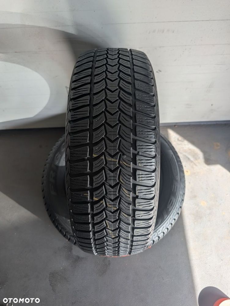 1x OPONA ZIMOWA Dębica Frigo HP2 215/60/16 99H