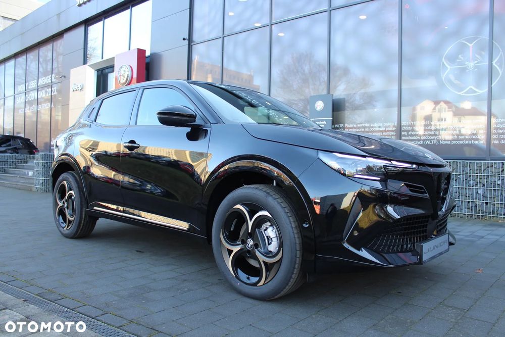 Alfa Romeo Junior 1.2 mHEV Ibrida Intensa Q4 eDCT - 3