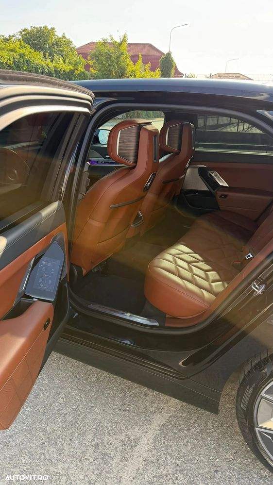 BMW Seria 7 740i - 10
